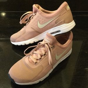 Nike Rose Gold AIRMAX 10.5
